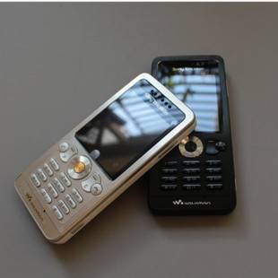 Sony Ericsson/Sony Ericsson W302 Classic Ultra-Thin Straight-Key Music Phone for Export Use