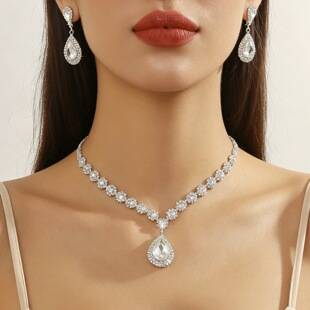 European-Style Water Drop Diamond-Encrusted Necklace and Earrings Two-Piece Set with High-Shine Rhinestones and Outstanding Texture, Suitable for Evening Parties and Bridal Accessories