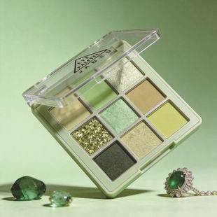 JADED Greenish-Blue Nine-Color Eyeshadow Palette - Green Grape Mint Mamba Elf Makeup with an Oxygenated Atmosphere Smoky Nine-Color Eyeshadow