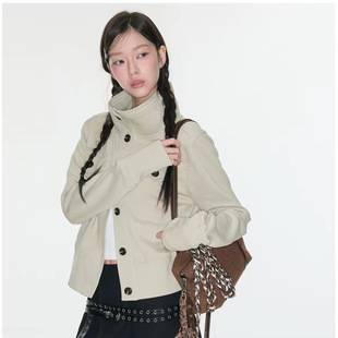 Luamoss high-neck sweatshirt, a stylish and unique jacket for commuting, featuring a loose, Korean-style design that is versatile and casual