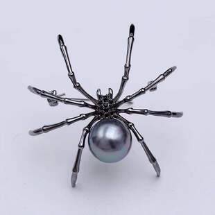 Pearl Spider Brooch Cute Classy Classy Anti-Exposure Corsage Animal Retro Pin Accessories Clothing for Men and Women