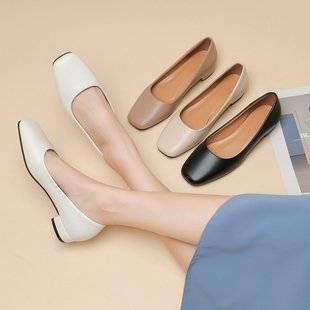 2023 Autumn New Large Size 41 Square Toe Shoes Thick Heel Shallow Mouth Granny Shoes Plaid Low Heel Four Seasons Women's Shoes Wholesale