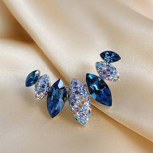 Anti-Exposure Brooch, High-End Light Luxury Niche Clothing Accessory, Designer Brooch, Exquisite and Personalized Full Diamond Pin Accessory