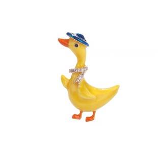 Cute Enamel Little Yellow Duck Brooch, High-End Niche Female Cartoon Silk Scarf Buckle Corsage, High-End Pin, Clothing Accessories