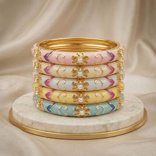 Cross-border vintage blue and white porcelain floral enamel bracelet, new Chinese-style alloy bracelet, fashionable and high-end, versatile accessory