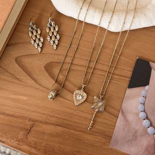 Blogger's Same Style Retro Cross Coffee Gold Necklace, Niche High-End Minimalist Versatile Layered Neck Chain Accessory for Women