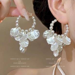 New Arrival Earrings 2024 Super Fire Tassel Pendant Super Fairy Bride Petal Internet Celebrity Popular Summer Mori Girl Earrings