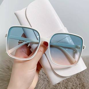 Square Sunglasses for Women with Rice Studs, Gradient Color, 2022 New Trendy Uv Protection Glasses for Ladies