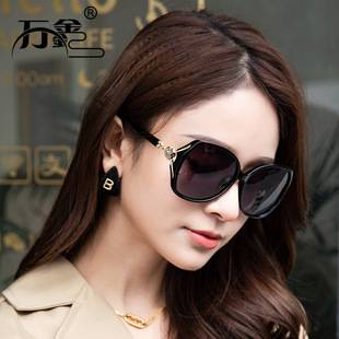 2026 New Four-Leaf Clover Polarized Sunglasses for Women, High-End Large Frame, Elegant Retro Sunglasses, Street Style Glasses Trend
