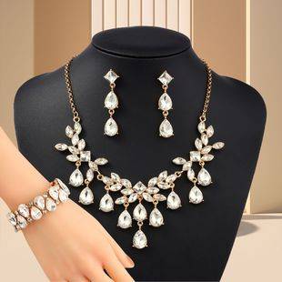 European and American Teardrop-Shaped Bridal Banquet Versatile Jewelry Crystal Tassel Necklace Earrings Bracelet Set Cross-Border Hot Sale