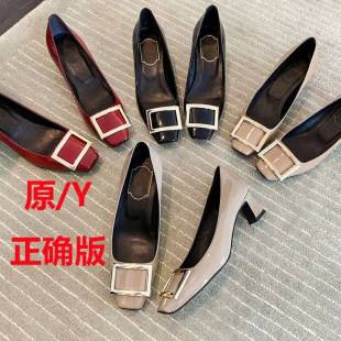 2024 Spring RV Square Buckle Single Shoes Shallow Mouth Medium Heel Patent Leather Thick Heel Bridesmaid Socialite Flat Shoes Wedding Shoes Stiletto Heels