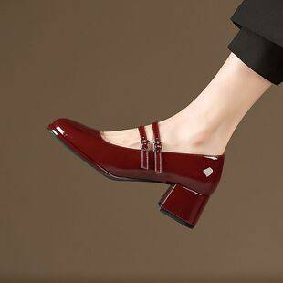Patent Leather Chunky Heel Women's Shallow Mouth Shoes 2026 Summer New Versatile One-Strap Evening Style Mary Jane Women's Shoes