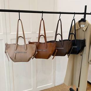 Foreign Trade Wing-Shaped Women's Bag 2025 New Vintage Tote Bag Large Capacity Korean Style Commuter High-Value Fashionable Handbag