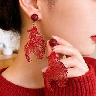 New Chinese-Style Red Koi Ear Clips Without Ear Holes, Festive Exaggerated Earrings for Weddings, Bridal Earrings for Women
