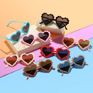 Cute baby cartoon glasses heart-shaped fashion boys and girls UV-proof sunglasses personalized children's love sunglasses