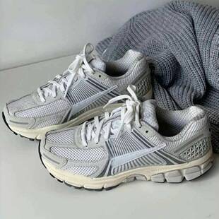Putian Shoes Vomero 5 Running Shoes Vomero 5Th Generation Marathon Retro Valentine's Day Casual Sports Shoes for Men and Women