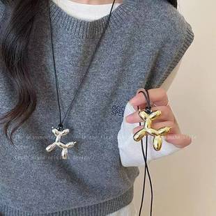 Trendy Versatile Korean-Style Leather Cord Necklace for Women with Niche Design, High-End Accessory for Autumn and Winter Long Sweater Collarbone Chain