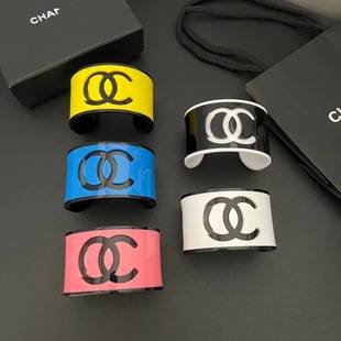 23 Chanel style new bracelet candy color acrylic double C letter European and American fashion retro bracelet wholesale