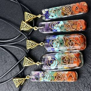 Manufacturer's Cross-Border Live Streaming on Amazon: Colorful Crushed Stone Necklace, Resin-Coated Natural Stone Pendant, Sweater Chain