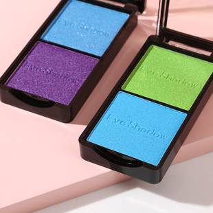 Ashariya's New Dual-Color Eyeshadow Palette for Students, Stage Performances, and Clubbing, Featuring White, Blue, and Purple Fine Shimmer Makeup
