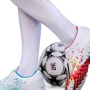 Cristiano Ronaldo's new football shoes for men and women, adult AG cleats, TF long spikes, indoor training shoes for elementary school students and children