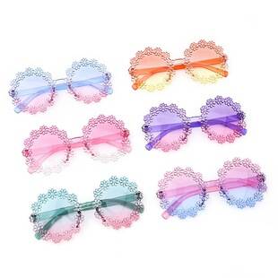 Children's gradient sunglasses, cute floral design, unisex, daisy-shaped, trendy baby sunglasses, available now
