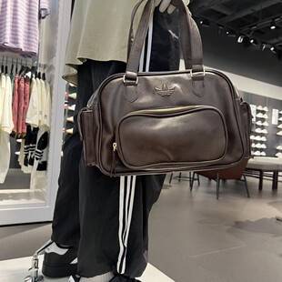 AD2026 new clover-patterned sports and leisure bag for boys and girls, featuring a retro PU design, and can be carried as a shoulder bag, crossbody bag, or handbag