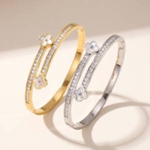Titanium Steel Bracelet, Non-Fading, Baby's Breath Silver Bracelet, Versatile, High-End, Fashionable, Full-Diamond Stainless Steel Bracelet for Girls