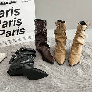 Retro Height-Increasing Wedge Heel Buckle Pointed Toe Mid-Calf Boots for Women, 2026 Autumn New Slimming Short Boots, Knight Boots
