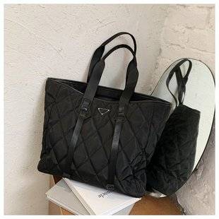 Large Capacity Shoulder Handbag 2022 New Fashionable Simple Rhombic Tote Bag Casual Women's Bag Internet Popular Underarm Bag