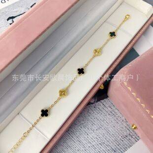 Cross-Border Fashion Popular Stainless Steel Double-Sided Laser Four-Leaf Clover Mother-Of-Pearl Bracelet Non-Fading Jewelry Real Gold Light Luxury