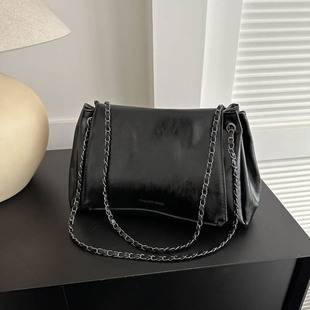 Korean Retro Bags for Women 2023 New Versatile Armpit Bag High-Quality Oil Leather Chain Crossbody Bag Tote Bag