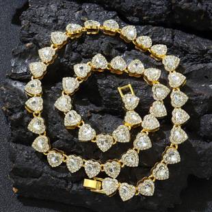 Full Diamond Heart-Shaped Cuban Necklace, European and American Ins-Style Heart-Shaped Candy Sweet Cool Fashion Light Luxury Clavicle Chain Accessory