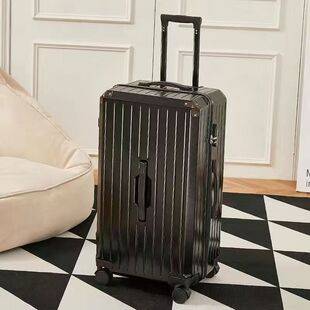 Travel exclusive fresh and stylish luggage 1