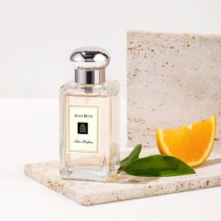 Small town Yixiang Salon Blue Wind Bell Ladies Perfume Freesia Lasting Light Fragrance Students Niche Vietnam Perfume Wholesale