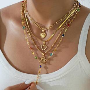 Guoxiu Light Luxury Style Multi-Layer Heart Pendant Necklace for Women, Fashionable Commuting Colorful Gemstone Sweater Chain Accessory, Fall 2026