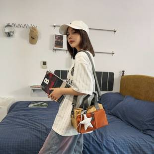 Lightweight crossbody bag for women, portable, large capacity, multi-pocket, suitable for travel and commuting, shoulder handbag, casual tote bag