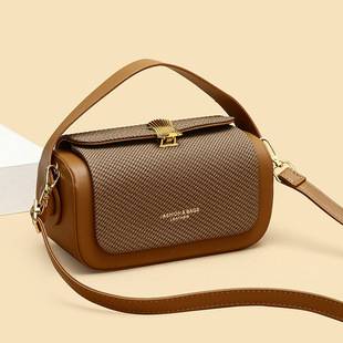 Wholesale handbags 2025 new fashion high sense small square bag women's spring and summer shoulder messenger bag texture messenger bag