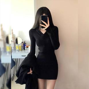 V-Neck Autumn and Winter Hip-Hugging Pure and Sweet Spicy Style Black Short Skirt Women's Knitted Fleece-Lined Dress Urban Style