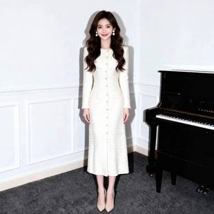 Beautiful White Long-Sleeved Dress in a Chanel-Style Design for Spring and Winter, with a French High-End Feel, Perfect for Important Occasions