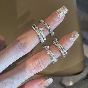 Stunning! Cool and elegant twisted sparkling diamond ring for women, light luxury niche high-end craftsmanship index finger ring