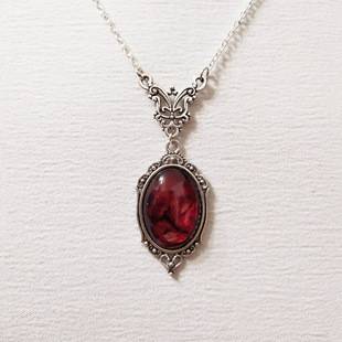 Cross-border Hot Sale Brand New Retro Red Quartz Crystal Necklace Silver Plated Fashion Jewelry Pendant Necklace