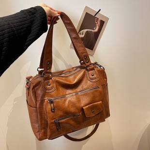 Niche high-end single-shoulder tote bag for women, 2026 autumn new model, large-capacity travel handbag, portable crossbody bag