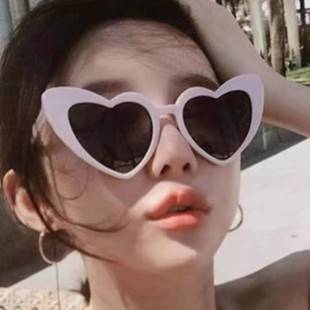Cross-Border Hot-Selling European and American Style Heart Sunglasses for Women, Fashion Party Slimming Look Sunglasses, Beach Photo Taking Heart Glasses