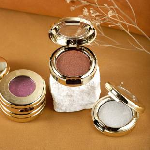 Douyin Video Winnie the Bear Three-Dimensional Candlelight Single Color Shining to the End Diamond Eyeshadow Manufacturer One Piece Dropshipping Pearlescent