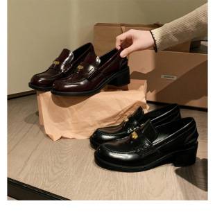 Grape Mom's Same Style British Style Retro Women's Soft Leather Round Toe Small Gold Coin Slip-On Thick Heel Heightening Thick-Soled Loafers