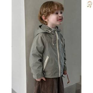 Boys' jacket, children's lightweight windbreaker, spring and autumn new style, hooded windproof jacket, stylish top for girls