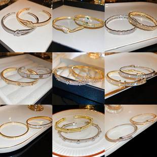 Light Luxury Zircon Letter Flower Bracelet Fashion High-end Elegant Bracelet Commuter Niche Exquisite All-match Bracelet for Women