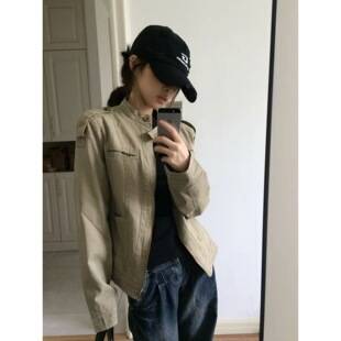 Stand-up collar distressed American retro short denim jacket for women, 2026 early autumn new style, straight shoulder workwear jacket