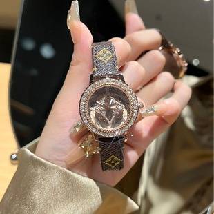Chao Brand New Diamond-encrusted Digital Women's Steel Band Watch TikTok Explosion Luminous Needle Leather Women's Wristwatch